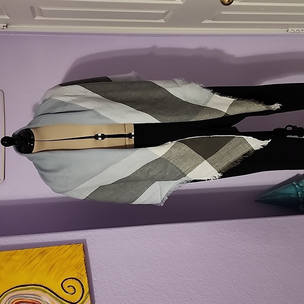 NWOT David's Bridal Triangle Scarf Wrap Shawl